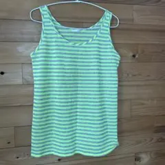 GU 蛍光イエローとグレーのボーダータンクトップ