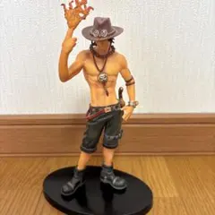ワンピースフィギュア　エース
