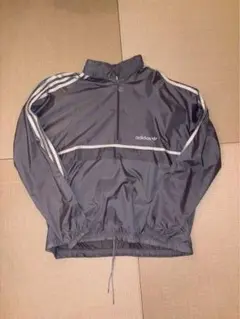 adidas グレー ナイロンジャケット