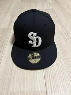 激レア/廃番【ニューエラ×スタンダードカリフォルニア】限定コラボ キャップ黒×白 激レア/廃番【ニューエラ×スタンダードカリフォルニア】限定コラボ