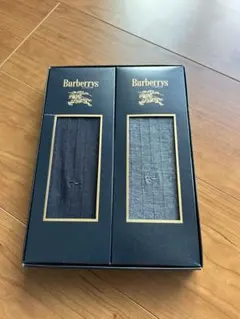 Burberry　2色セットのソックス、サイズ25