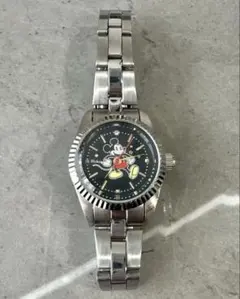 ディズニー　ミッキーマウス腕時計　シルバー　クォーツ
