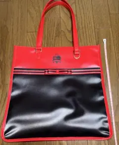 新品 ツイステ　アベイル痛バ　ハーツラビュル バッグ ぬいぐるみポーチ 新品 ツイステ アベイル痛バ ハーツラビュル バッグ ぬいぐるみポーチ