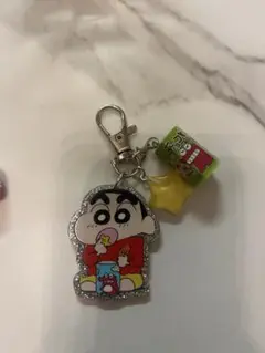 しんちゃん アクリルストラップ 星型チャーム付き