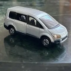 トミカ　No.34 三菱デリカ