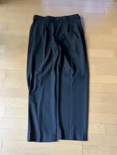 【新品未使用】ユニクロ タックワイドパンツ（Mサイズ）