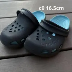 crocs キッズ用サンダル ネイビーと水色