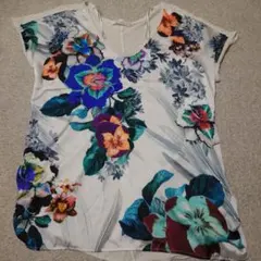 ZARA カットソー 花柄のサムネイル