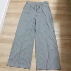 GU グレー ストライプ ワイドパンツ