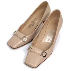 Item thumbnail for item 99a4d2c8-cbaa-4f99-946e-4197a83c9e08