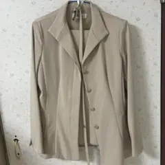 ベージュ スーツセット ジャケット パンツ　⚪︎クリーニング済み⚪︎11号