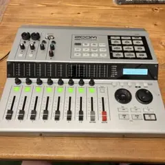 ZOOM HD8 Hard Disk Recording Studio 動作OK