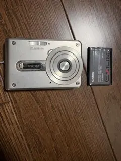 CASIO EXILIM EX-S100 デジタルカメラのサムネイル