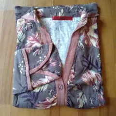 長袖ブラウス　花柄