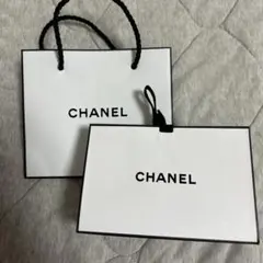CHANEL ホワイト紙袋