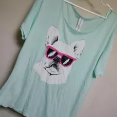FOREVER 21 フレンチブルドッグプリントTシャツのサムネイル