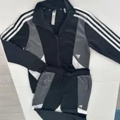 adidas ジャージセットアップ　150