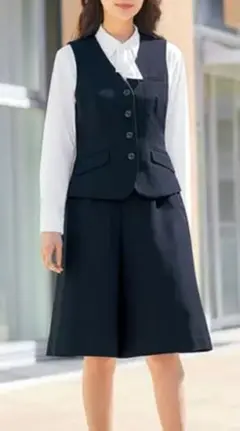 新品タグ付き♪ALPHA PIER 事務服　ベスト&キュロット　17号　ネイビー