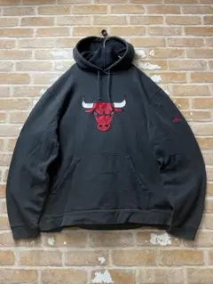 00s adidas シカゴブルズ　パーカー　NBA 黒　刺繍　アディダス　古着