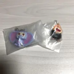 ズートピア　ぺたんこマスコット　ゾウフィニック　レミングのビジネスマン