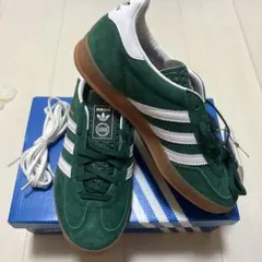 adidas スニーカー　GAZELLE
