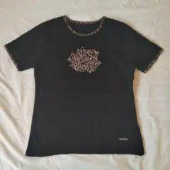 Tシャツ カットソー　半袖　黒　ラインストーン✕薔薇✕ヒョウ柄のサムネイル