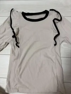 GRL リブ編み ベージュ Tシャツ