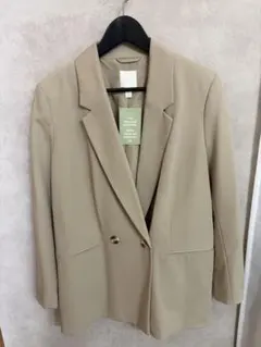 ベージュ ダブルブレスト テーラードジャケット M