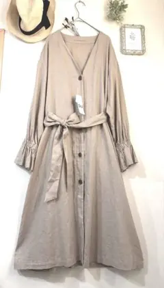 新品　タグ付き★GU★ジーユー ナチュラル　ロングワンピース　キナリ　紐ベルト