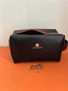 MARY QUANT ポーチ　黒