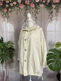 ICHIフード付きクリーム色ジャケット