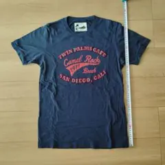 UNIQLOUT　UT　Tシャツ　Ｍ　紺　ネイビー　ワッペン