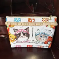ハンドメイド コヤンイサムチョン ダーツ入りポーチ - メルカリ