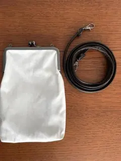 がま口 スマホショルダーバッグ ホワイトのサムネイル