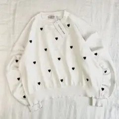【新品】フューティアランド　ハート　刺繍　ニット　ホワイト　白