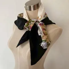 【美品】Yves Saint Laurent スカーフ ペイズリー柄 ネイビー