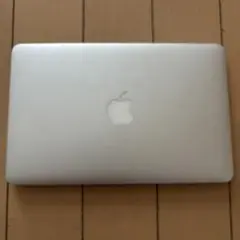 ジャンクmacbook air2012 11インチおまけVGAアダプタ付