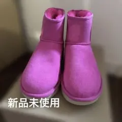 新品未使用UGG W CLASSIC MINI II ピンク 22cm US5