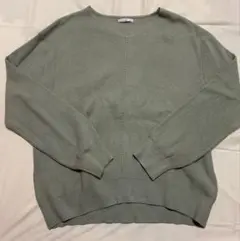 オリーブグリーン 長袖ニットセーター　大きいサイズ