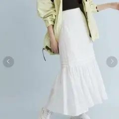 VIS オフホワイト　からみレース　ティアードスカート