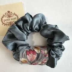 【2点ご購入で1000円】インド刺繍リボンシュシュ No.875