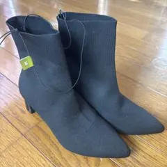 GU ポインテッドニットブーツ