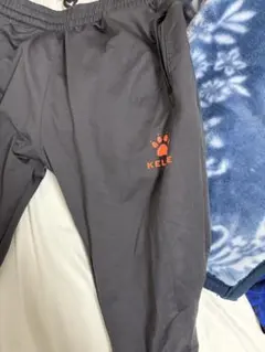 KELME ジャージ パンツ ブラック オレンジのサムネイル