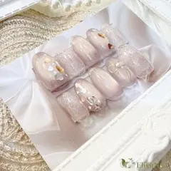 ネイルチップ　ベージュ　リボン　ハート