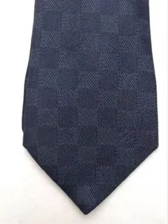 美品　現行　ルイヴィトン　ネクタイ　ダミエ　ソリッド　ジャガード　ネイビー 美品 ルイヴィトン ネクタイ ハイブランド ダミエ柄 光沢 ジャガード