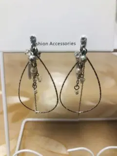 シルバー ドロップ型 イヤリング