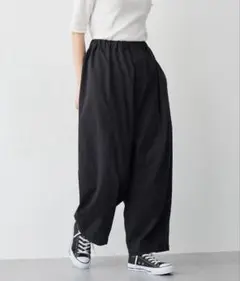 極美品　for/c フォーシー　コクーンパンツ　ブラック　きれいめ