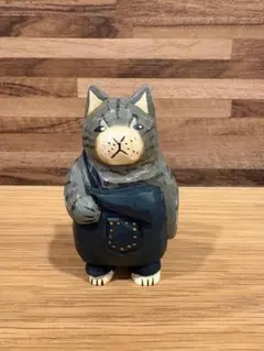 タイ 木彫りの猫オーバーオールを着た猫 アンティーク雑貨