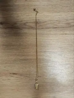 ゴールドチェーン ネックレス 黒色