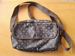 クリスチャンオリビエ　ミニショルダーバッグ